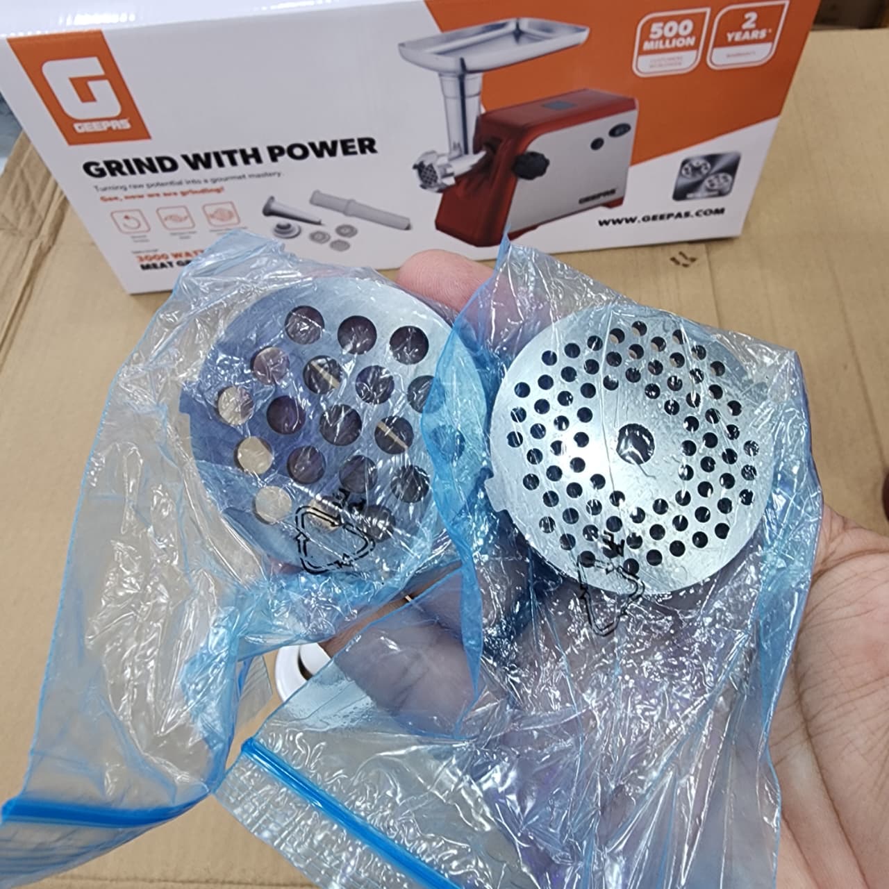 Geepas meat grinder gmg 1910 P [2 year warranty]