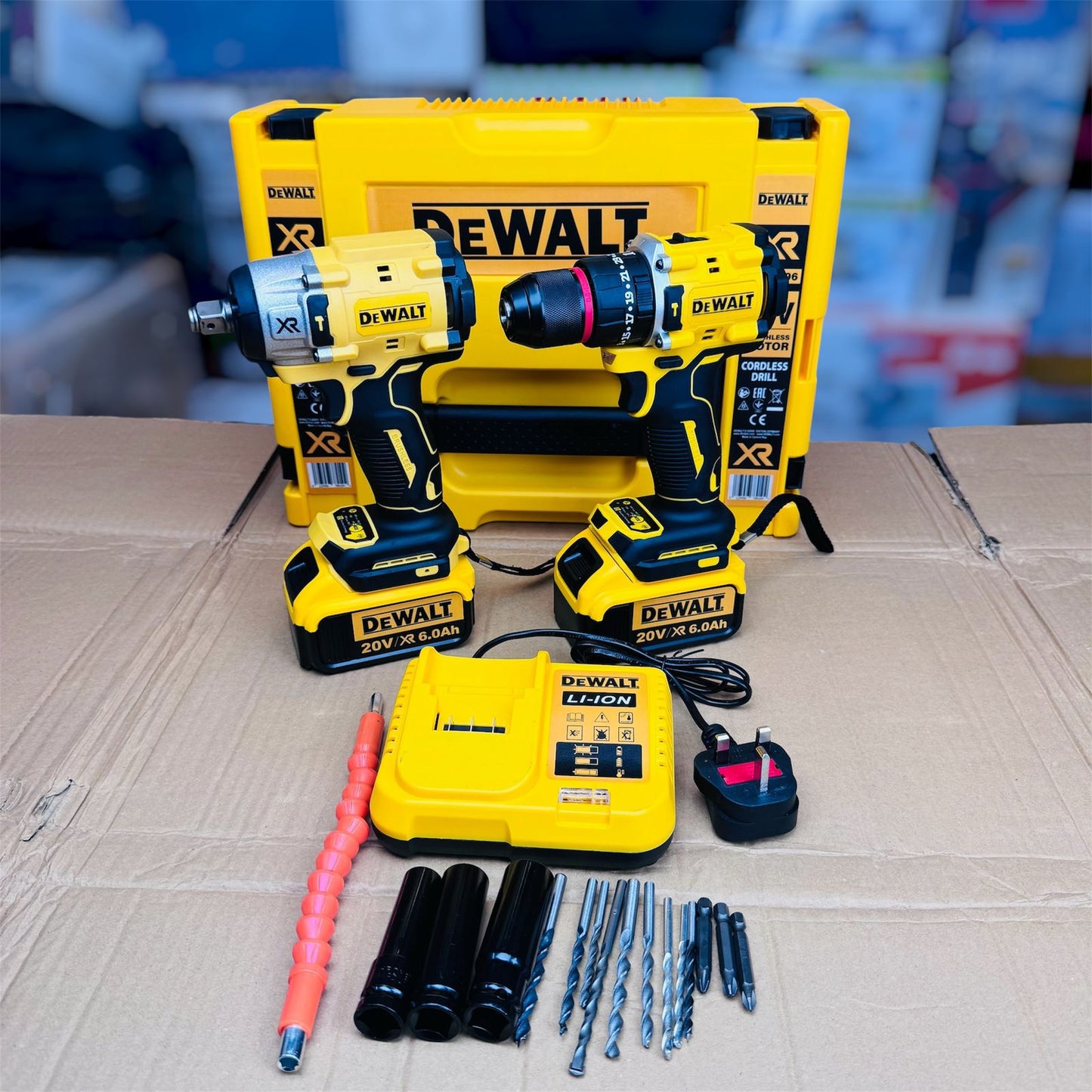 Dewalt 2 in 1 drill & impact wench with tools 20V ( made in CZECH REPULIC )