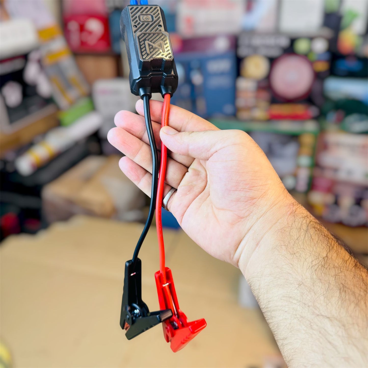 4 in 1 jump starter tire inflator with power bank  ES12