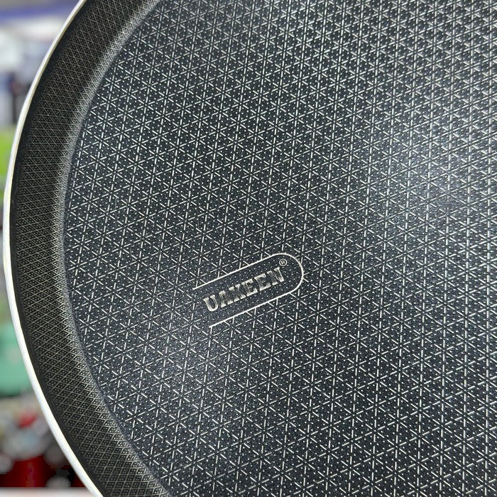 UAKEEN lasser coated induction pizza pan