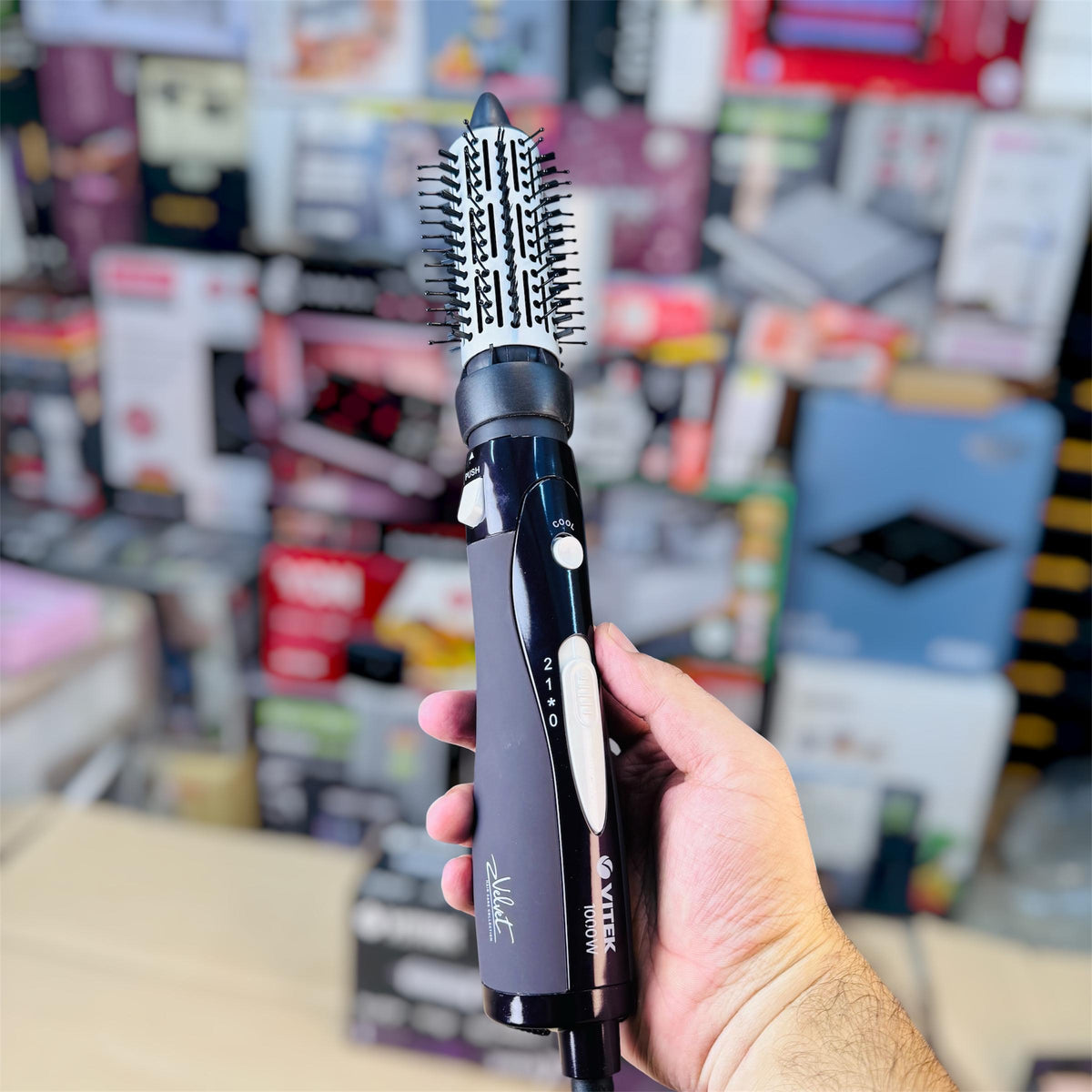 VITEK  2 in 1 hair dryer & hair brush