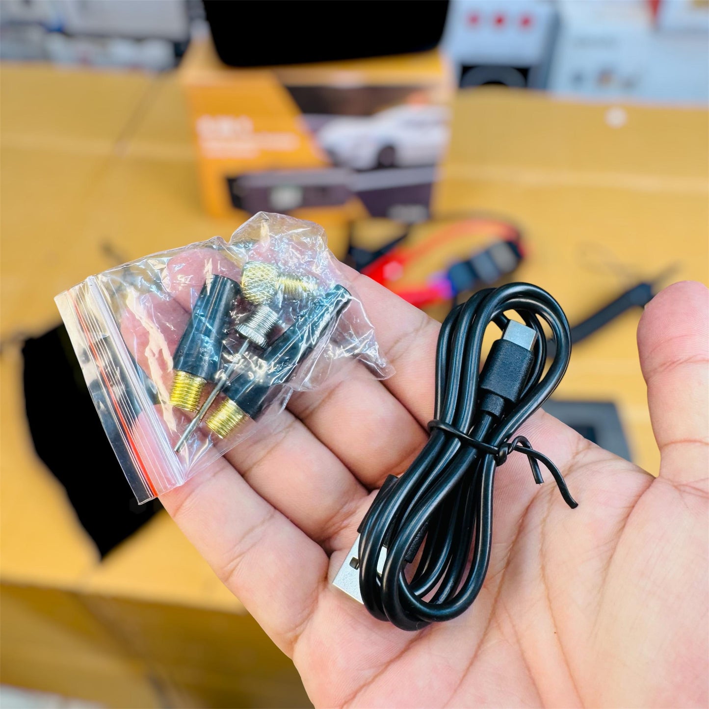 6 in 1 multifunction portable jump starter Ek_20008