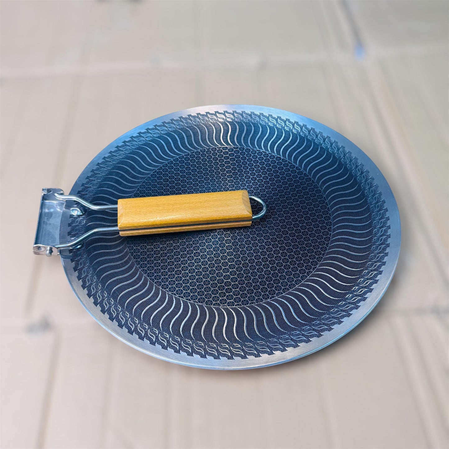 Honeycomb Laser Coating 32cm Tawa – Non-Stick Griddle Pan