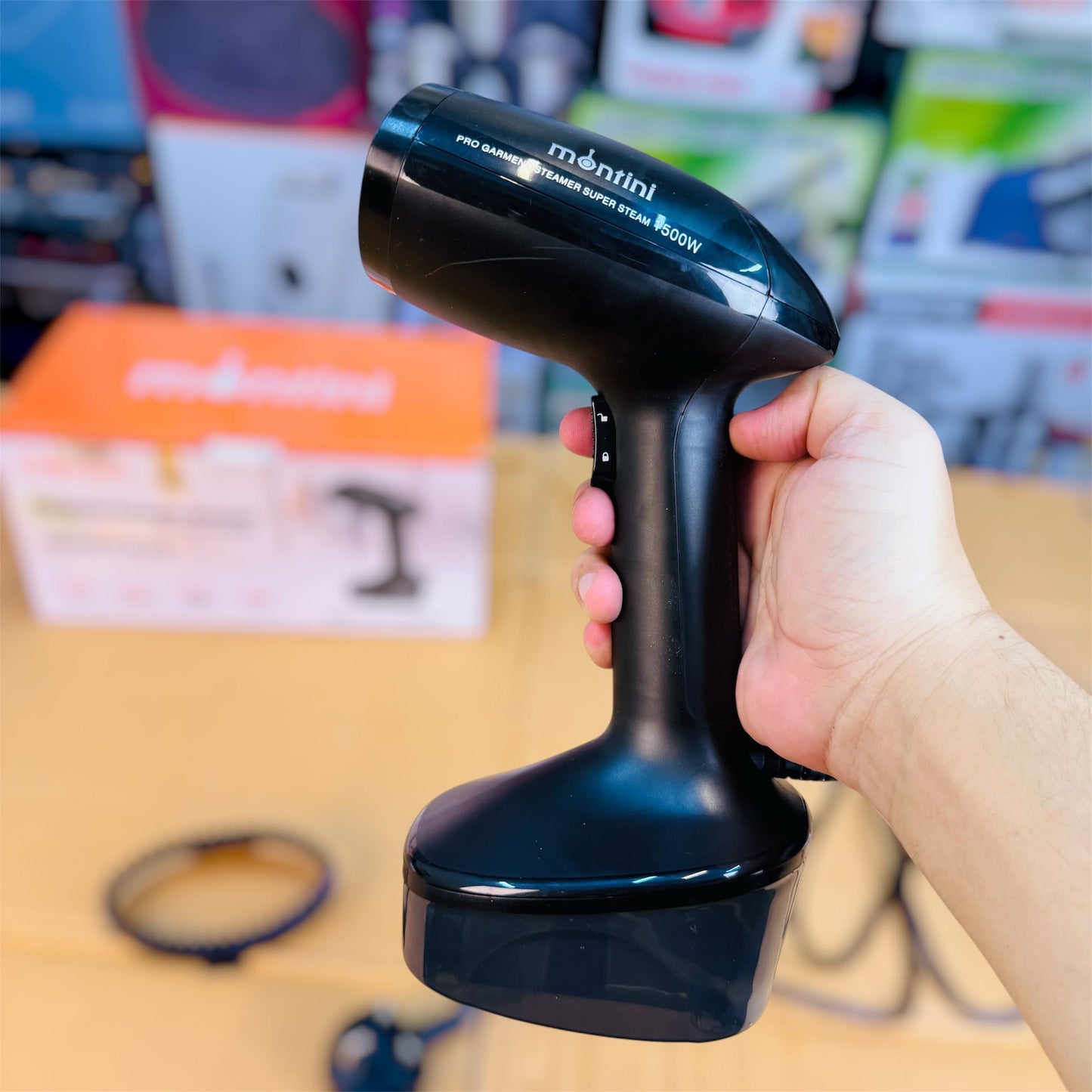 Monitini Handheld Garment Steamer M-Genova – Portable Fabric Steamer