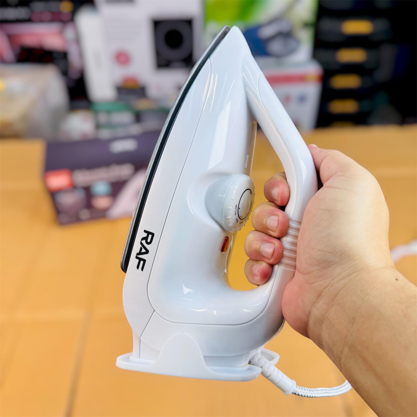 RAF Electric Steam Iron M-R1108 – Fast Heat-Up Clothes Iron