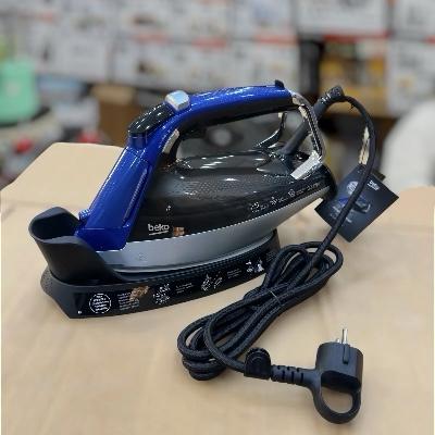 Beko Supreme Quality Steam Iron – Fast Heat-Up Clothes Iron