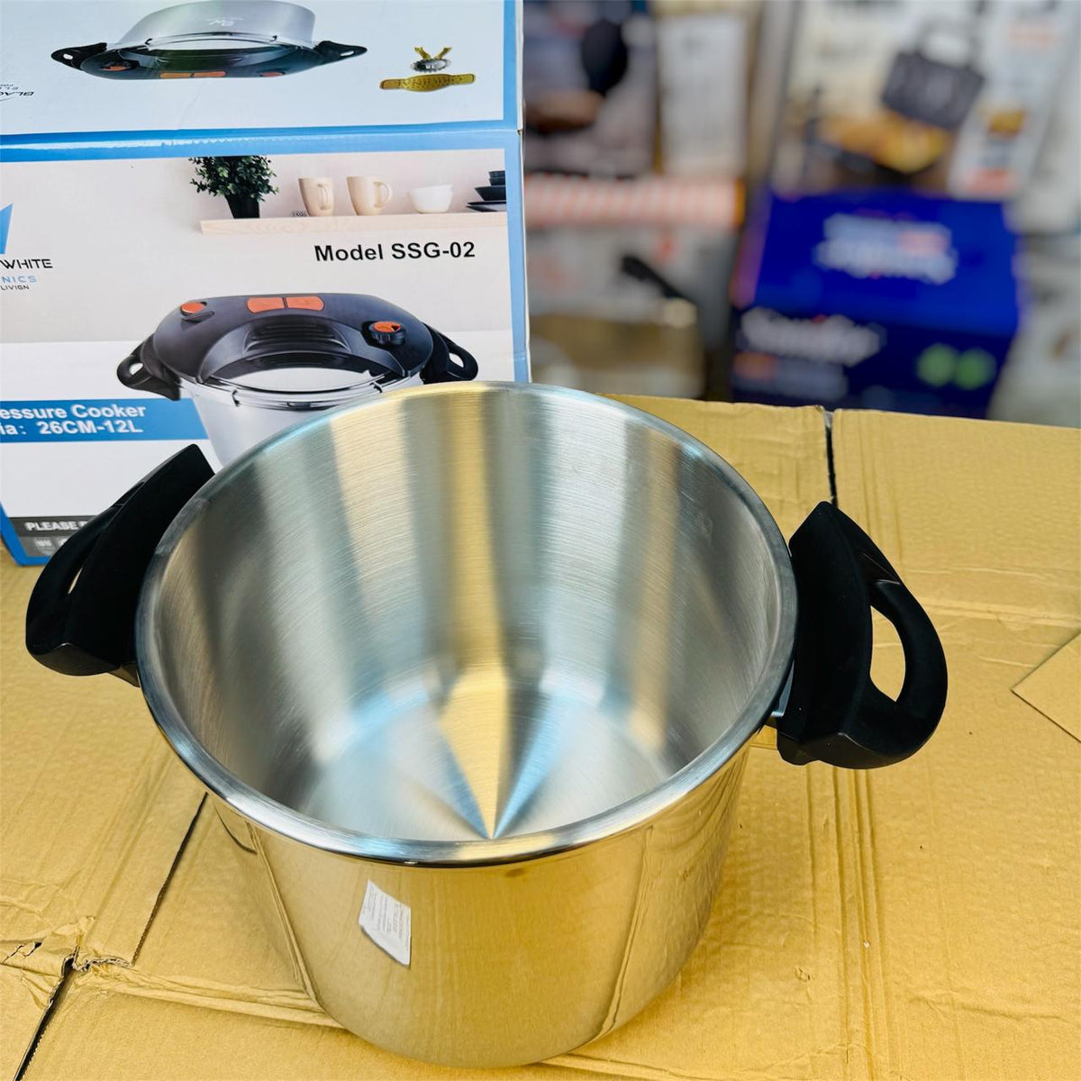 B&W 12L Pressure Cooker SSG-02 – Large Capacity Family Pressure Cooker