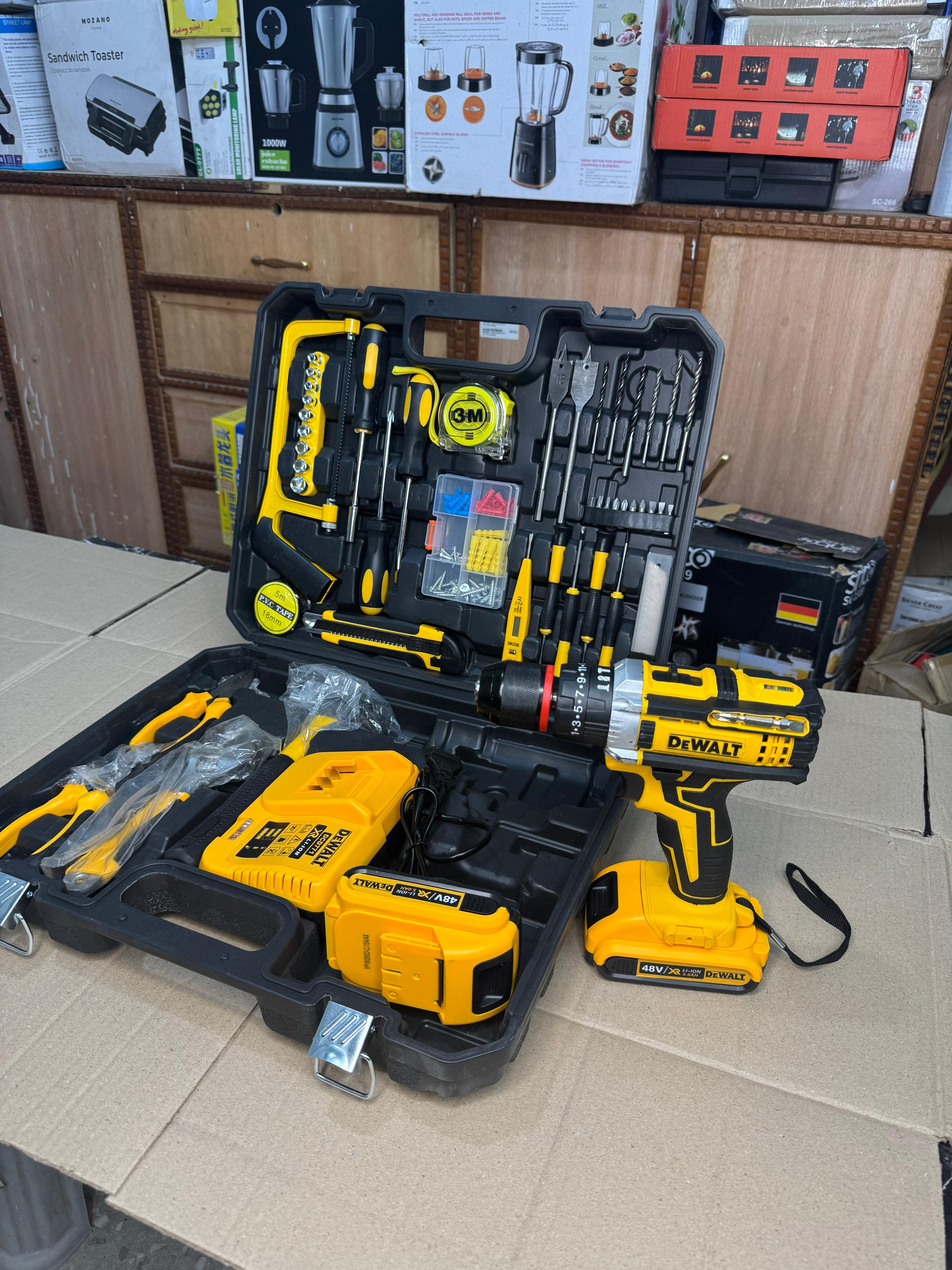 DeWalt commercial use 117 pcs drill machine set 48V