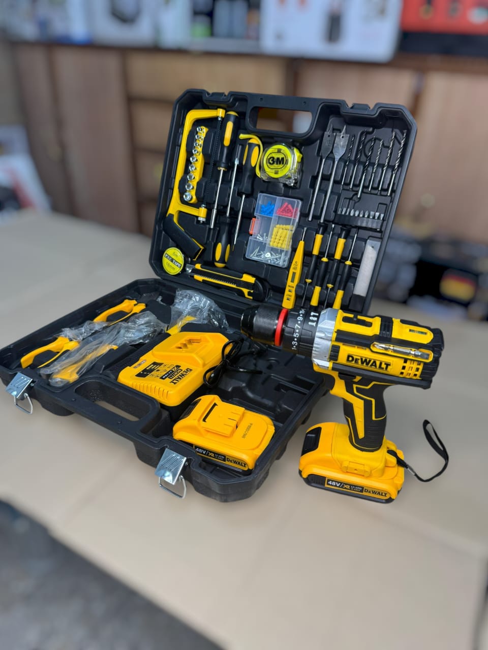 DeWalt commercial use 117 pcs drill machine set 48V