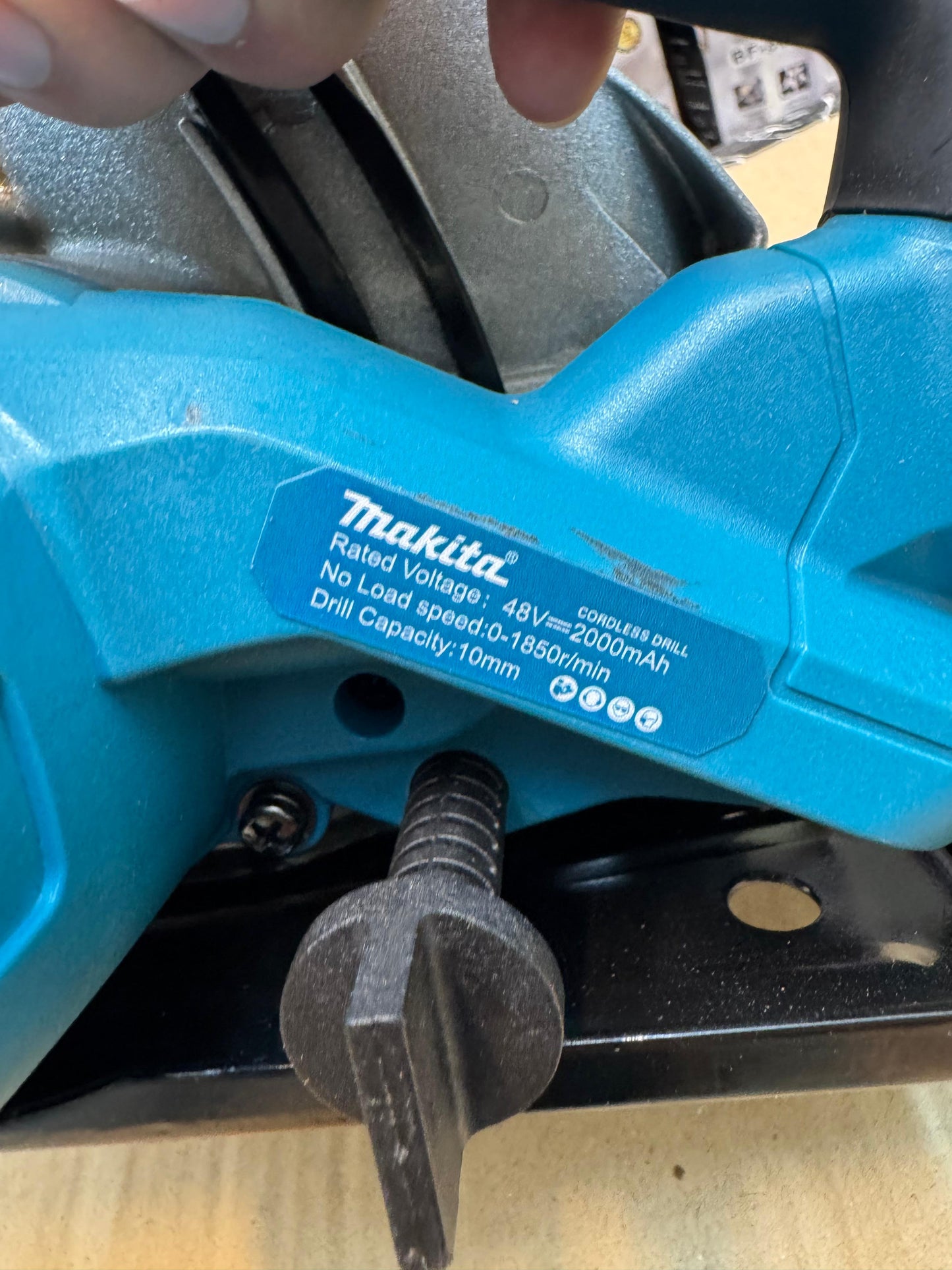 MAKITA 48v 7 inch  cordless circular saw