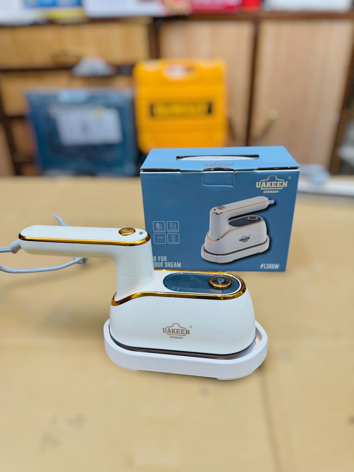 UAKEEN Germany  steam & dry iron