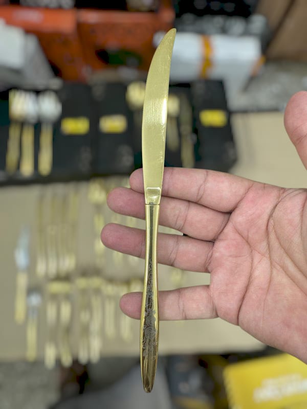 AYD 24 pieces golden cutlery set