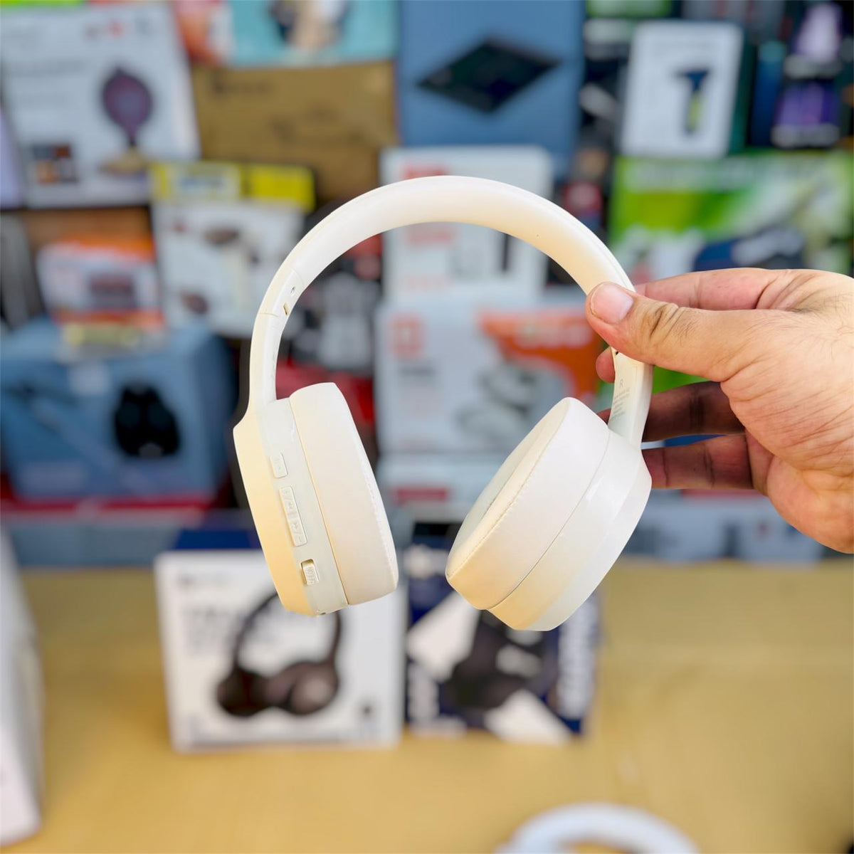 Kemal Headphones – Comfortable Wired/Wireless Headset