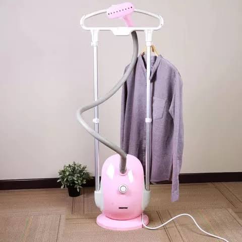 Geepas 1.6L Garment Steamer GGS9691