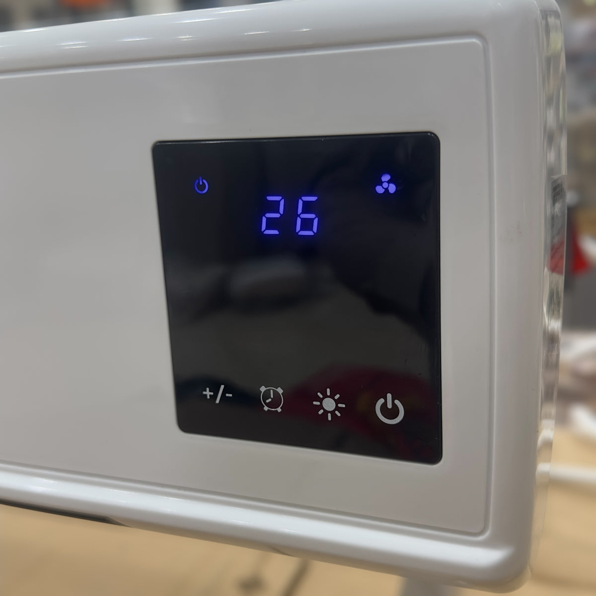 Geepas Eco warm Wall Mounted PTC Heater 28585