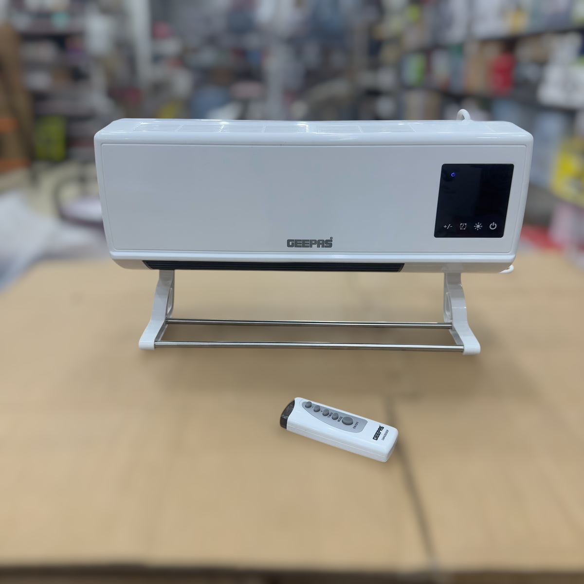 Geepas Eco warm Wall Mounted PTC Heater 28585