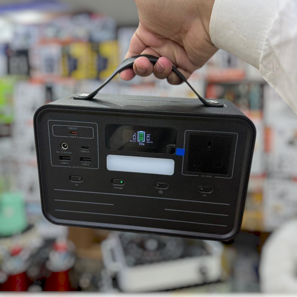 AC / DC 300 Watt Portable Power Station