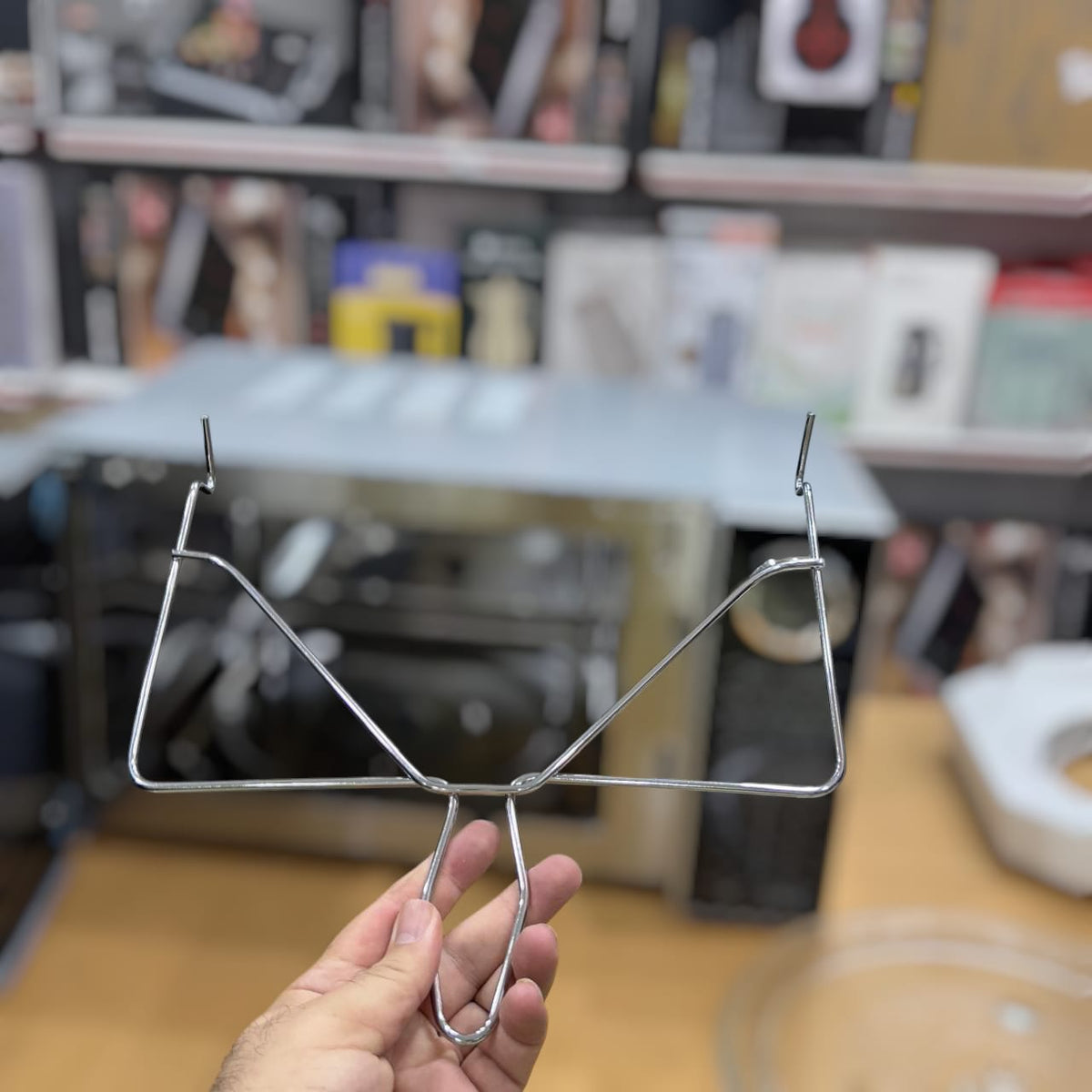 Geepas 30L Microwave Oven 2706