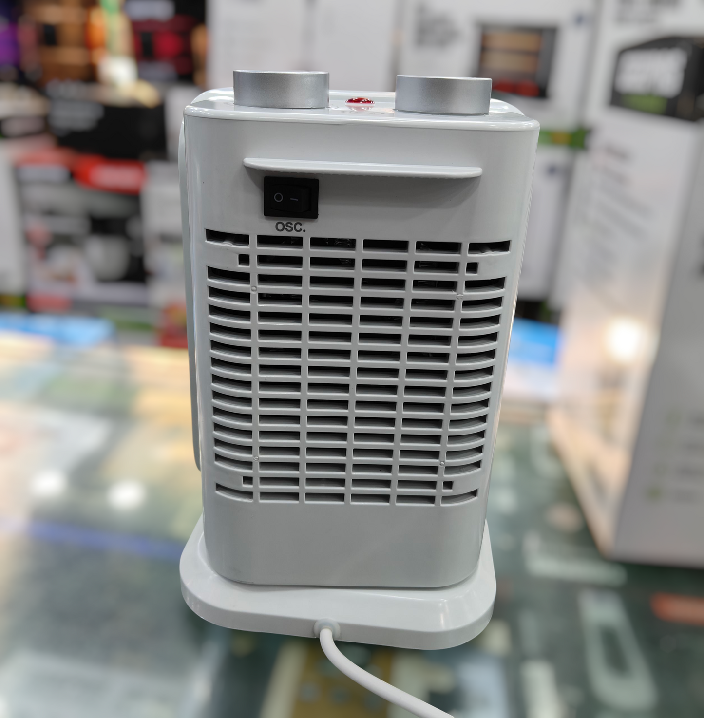 Geepas PTC ceramic fan heater GRH 28565