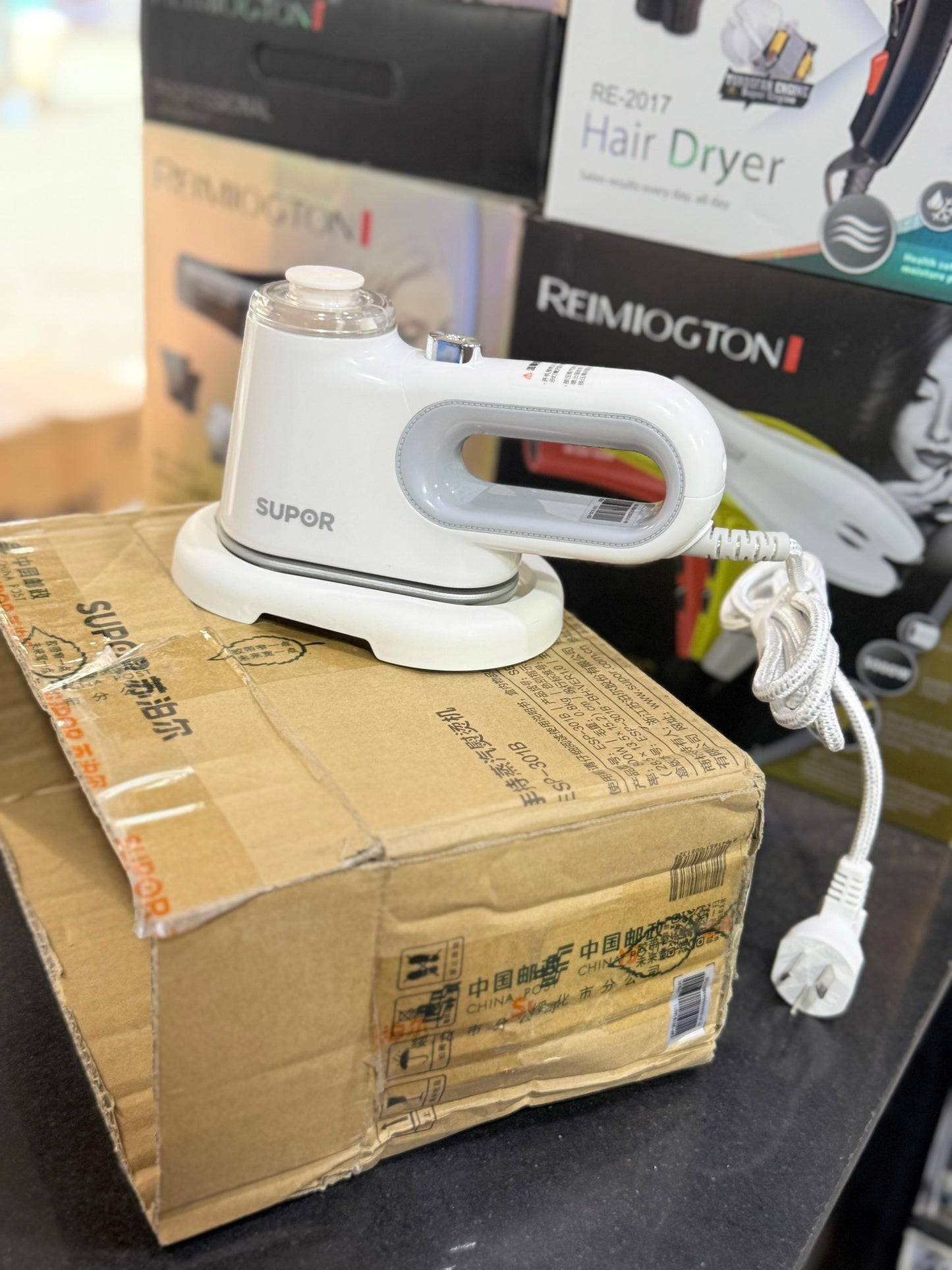 Lot imported hand held steam iron
