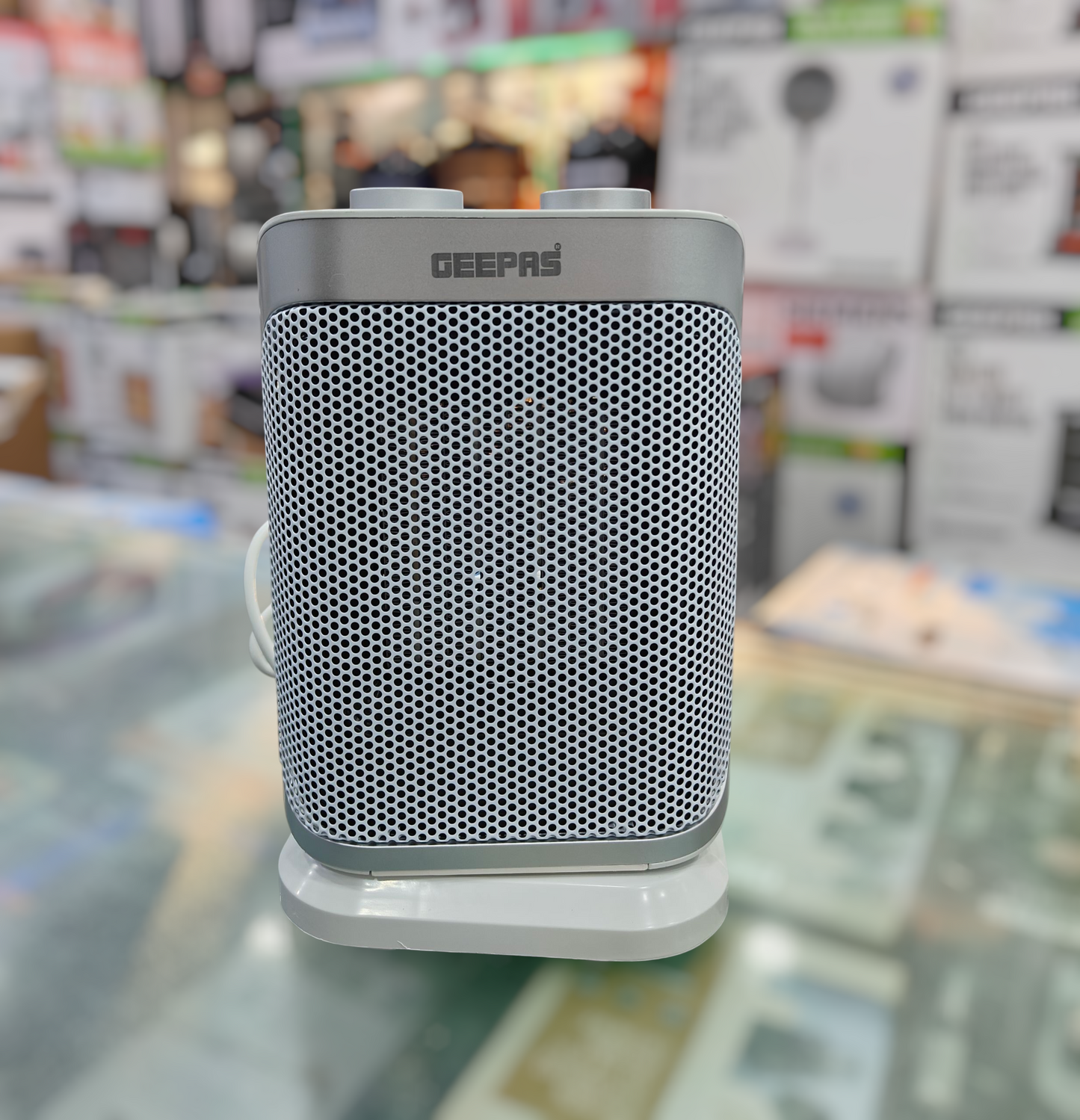 Geepas PTC ceramic fan heater GRH 28565