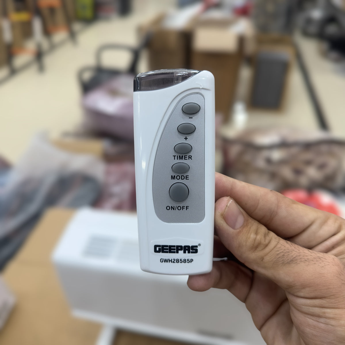 Geepas Eco warm Wall Mounted PTC Heater 28585