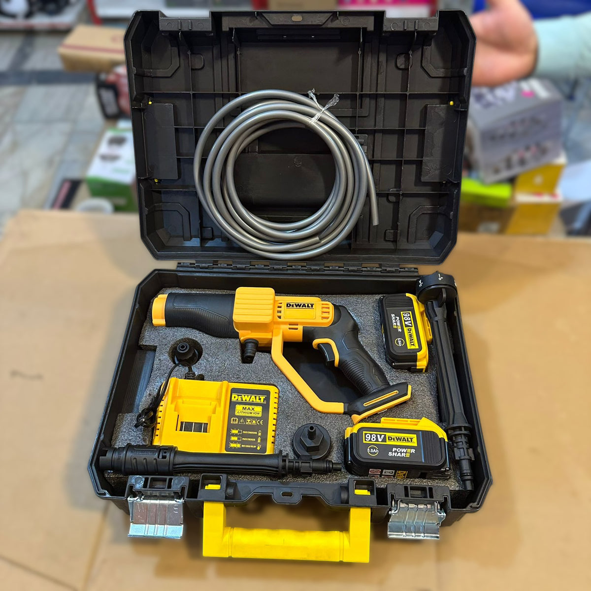 DeWalt Rechargeable Pressure Washer