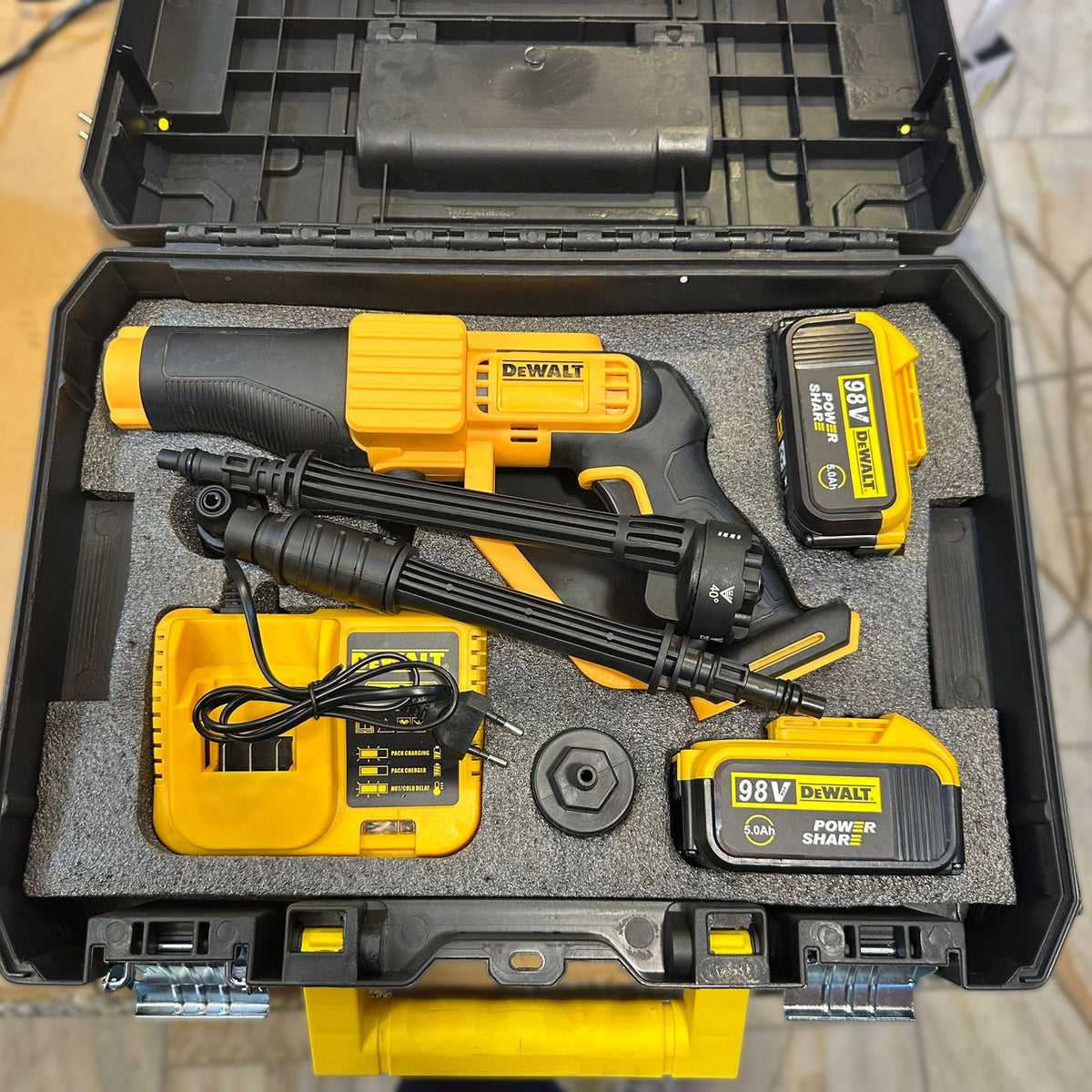 DeWalt Rechargeable Pressure Washer