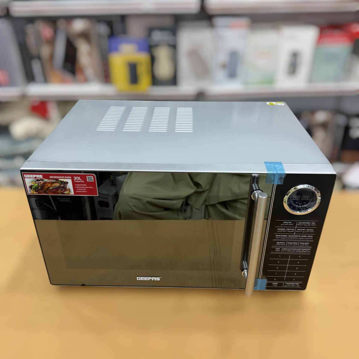 Geepas 30L Microwave Oven 2706