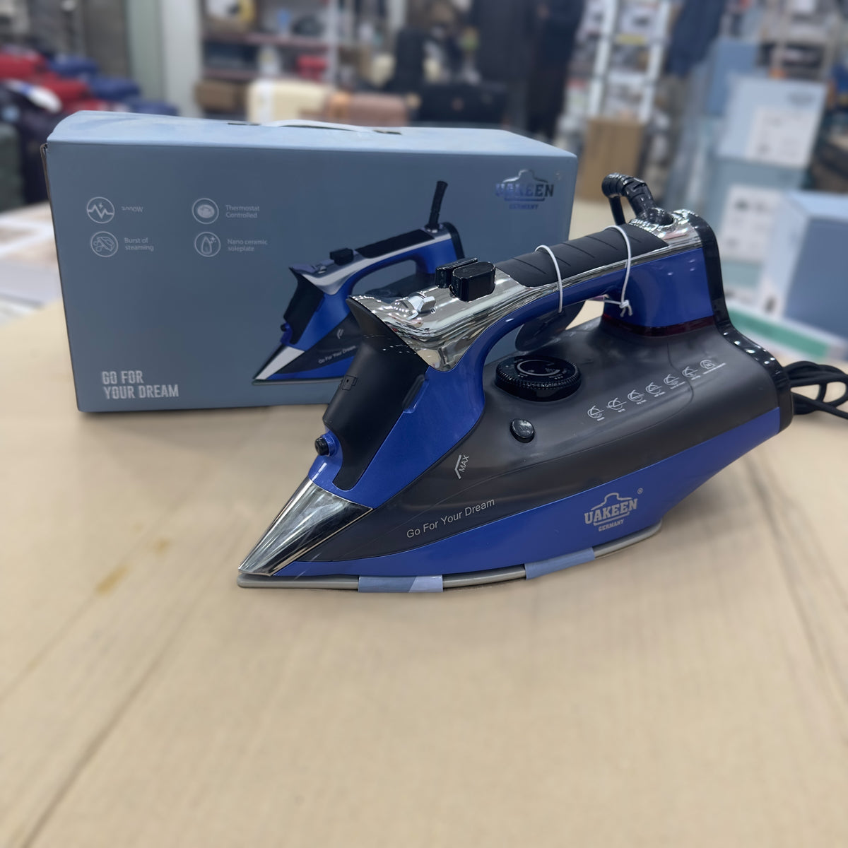 Uakeen Steam Iron ZL-813A