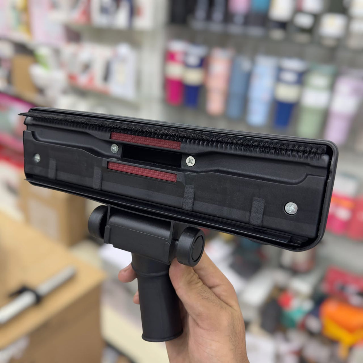 Geepas 25L Dry Vacuum Cleaner & Blower GVC 19011