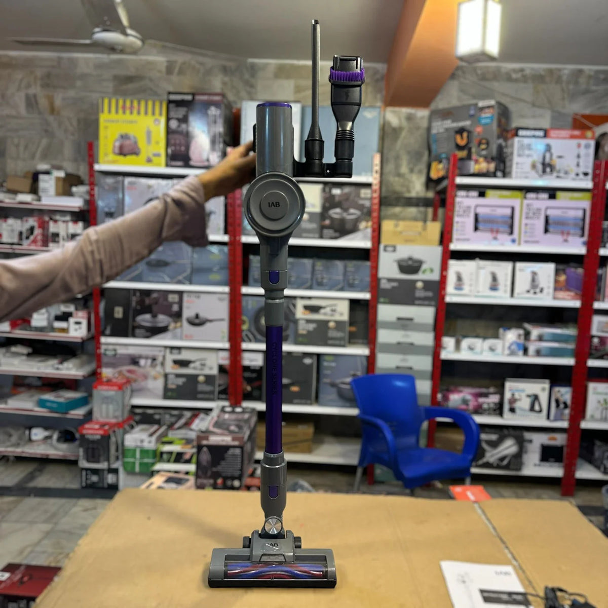 IAB Rechargeable Cordless Vacuum Cleaner 9221