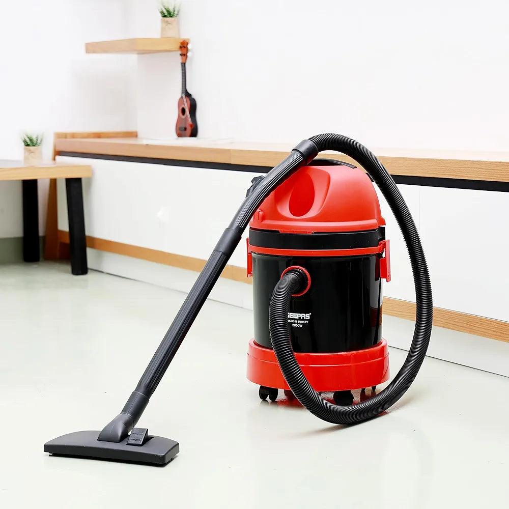 Geepas  Dry & Wet Vacuum Cleaner 20L Capacity 2800W