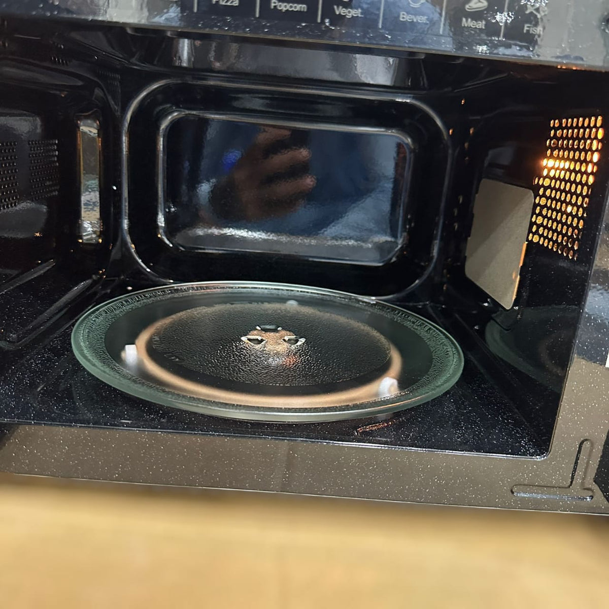 Uakeen 20L Digital Microwave Oven ZL-1904B