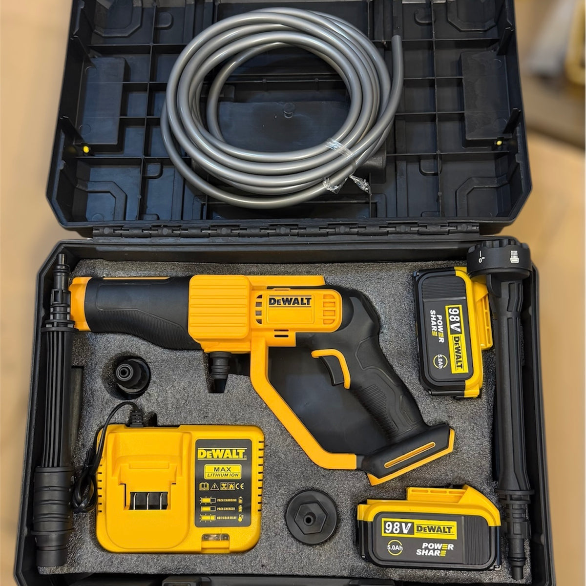DeWalt Rechargeable Pressure Washer