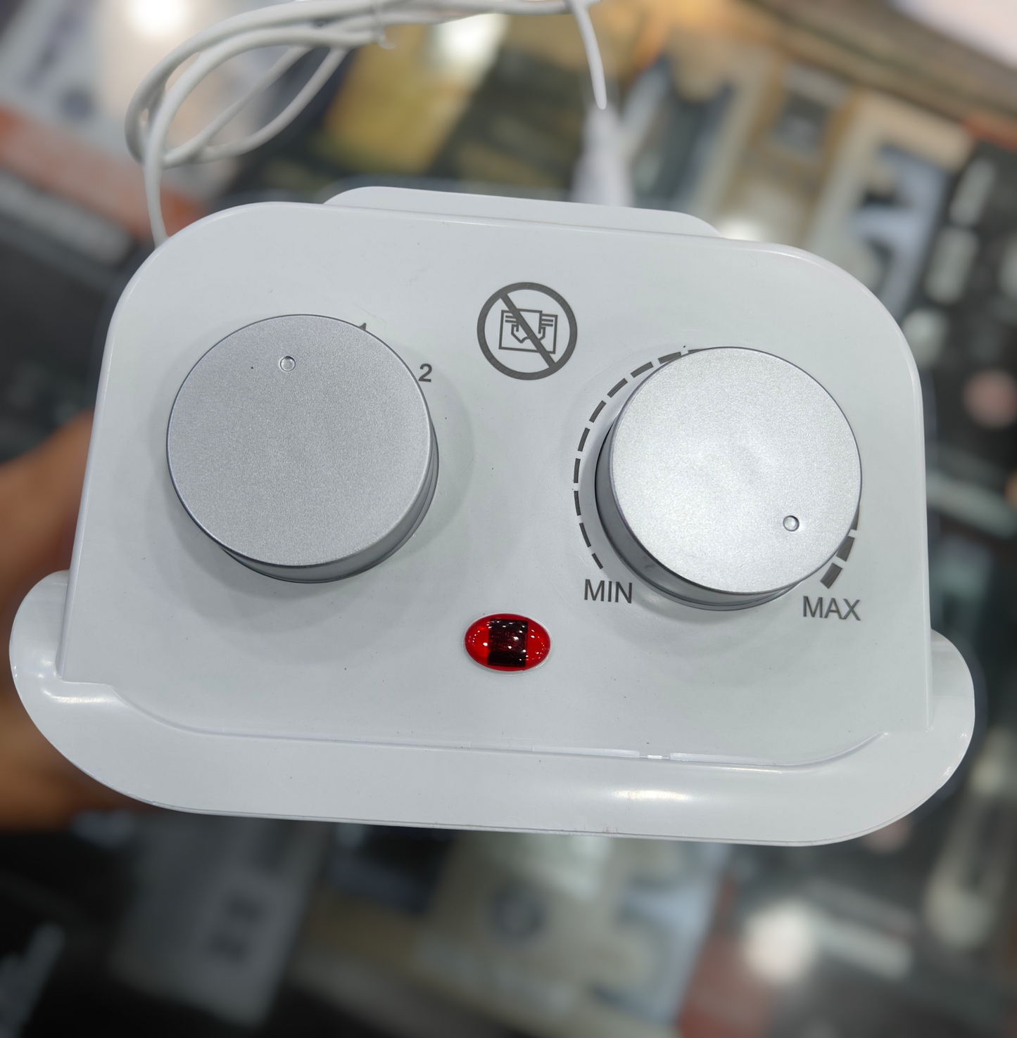 Geepas PTC ceramic fan heater GRH 28565