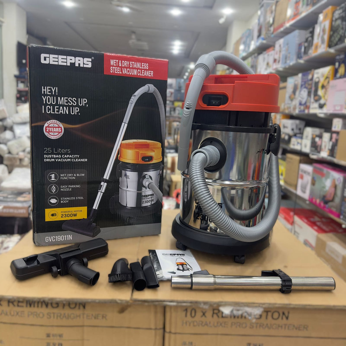 Geepas 25L Dry Vacuum Cleaner & Blower GVC 19011