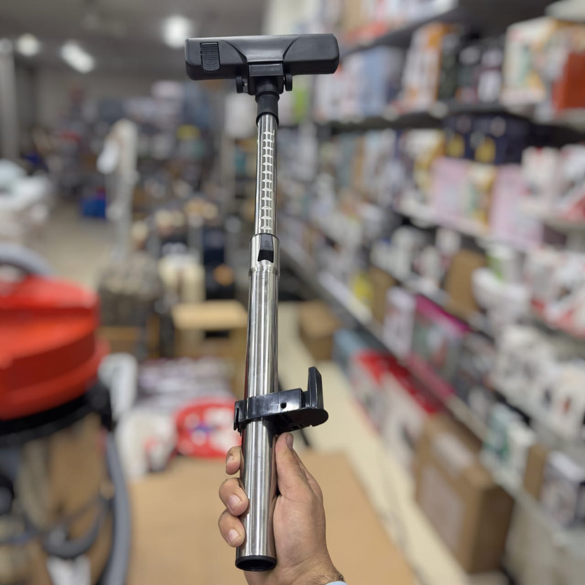 Geepas 25L Dry Vacuum Cleaner & Blower GVC 19011