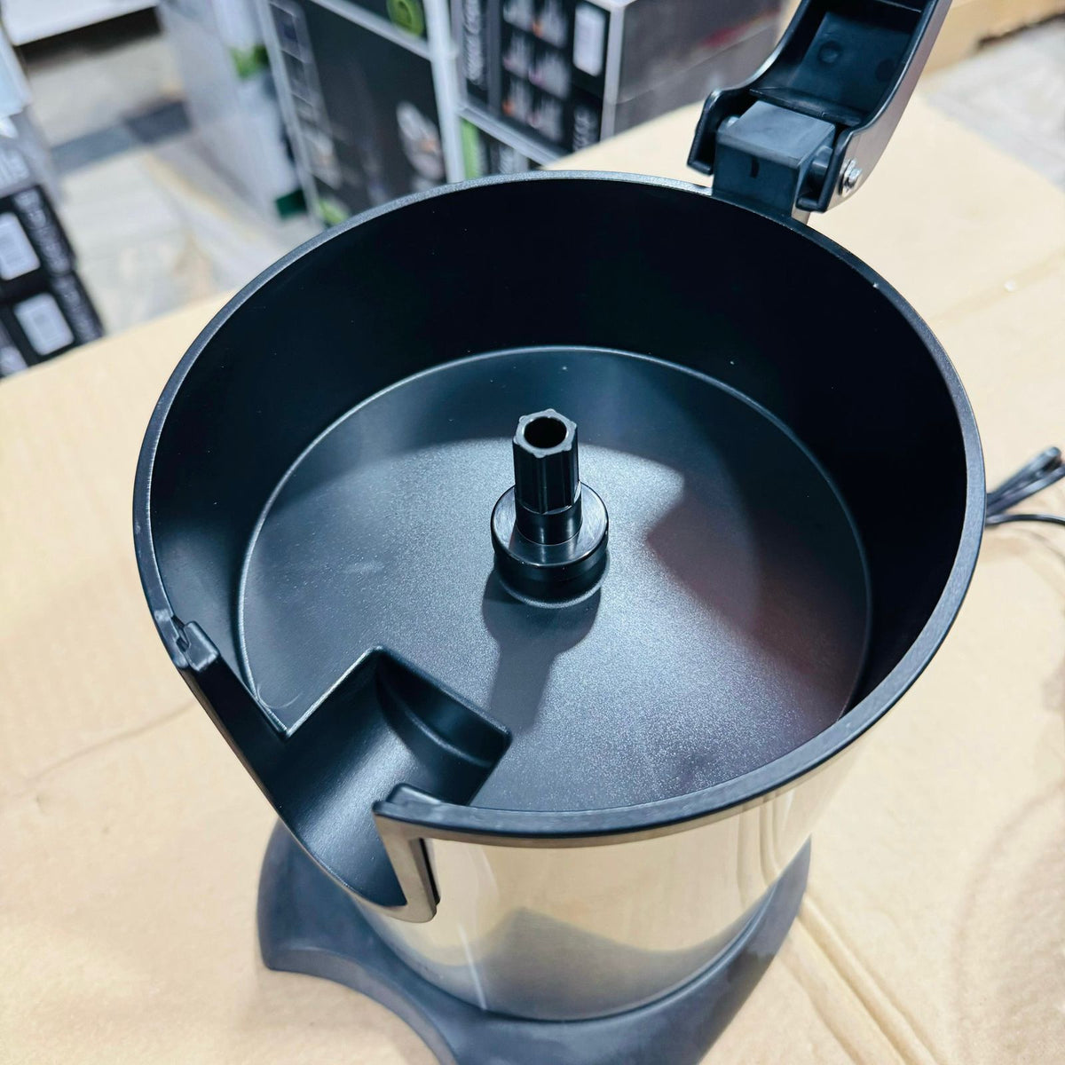 Luma Bella Handle Electric Citrus Juicer B-1022