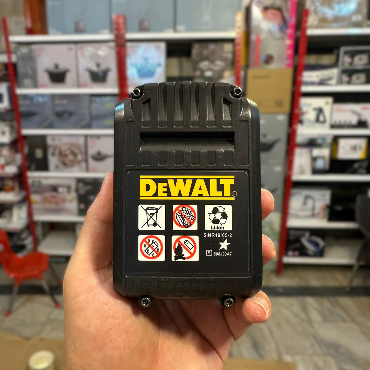 DeWalt Rechargeable Pressure Washer